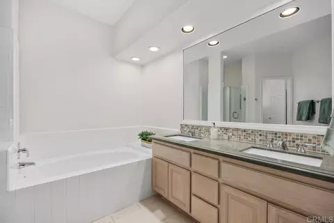 Bath - 4976 Lamia Way, Oceanside, CA 92056 photo 1 of 4