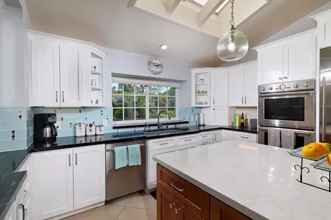 Kitchen - 13318 Bronco Way, Poway, CA 92064 photo 3 of 5