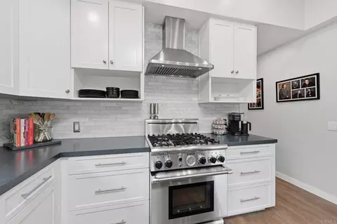 Kitchen - 637 Sparta Dr, Encinitas, CA 92024 photo 2 of 7