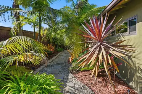 Exterior - 637 Sparta Dr, Encinitas, CA 92024 photo 19 of 22
