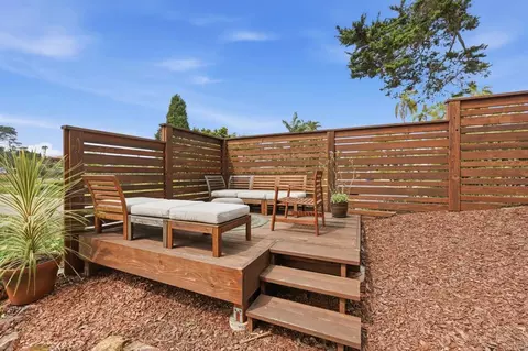 Exterior - 637 Sparta Dr, Encinitas, CA 92024 photo 11 of 12