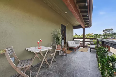Exterior - 637 Sparta Dr, Encinitas, CA 92024 photo 10 of 12