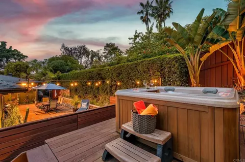 Exterior - 637 Sparta Dr, Encinitas, CA 92024 photo 14 of 22