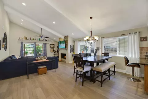 Dining - 1649 Boulder Creek Rd, Oceanside, CA 92056 photo 2 of 3