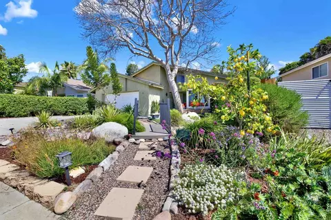Exterior - 1649 Boulder Creek Rd, Oceanside, CA 92056 photo 6 of 16
