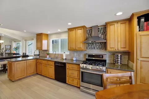 Kitchen - 1649 Boulder Creek Rd, Oceanside, CA 92056 photo 3 of 4