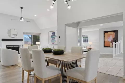 Dining - 1965 Comanche, Oceanside, CA 92056 photo 2 of 2