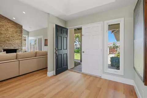 Entry Way - 418 Santa Dominga, Solana Beach, CA 92075 photo 1 of 1