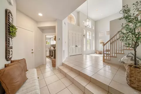 Entry Way - 369 Justina Dr, Oceanside, CA 92057 photo 5 of 8