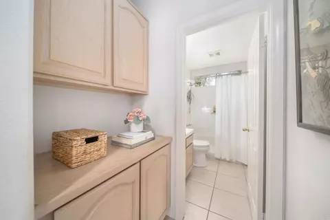 Entry Way - 369 Justina Dr, Oceanside, CA 92057 photo 4 of 8