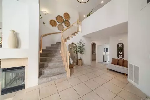 Entry Way - 369 Justina Dr, Oceanside, CA 92057 photo 1 of 8