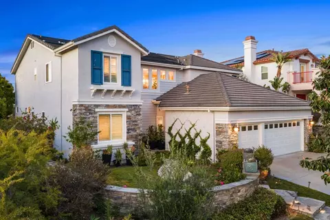 5202 Greenwillow Ln, San Diego, CA 92130