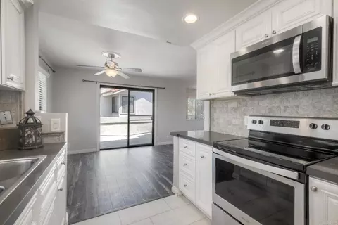 Kitchen - 3045 Corte Trabuco, Carlsbad, CA 92009 photo 4 of 4