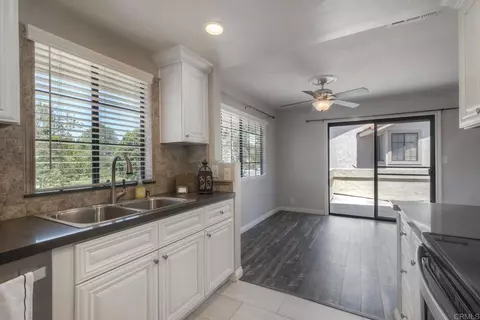 Kitchen - 3045 Corte Trabuco, Carlsbad, CA 92009 photo 3 of 4