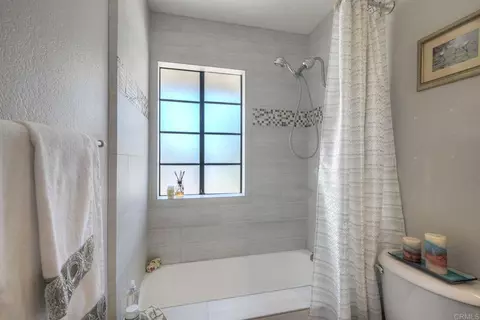 Bath - 3045 Corte Trabuco, Carlsbad, CA 92009 photo 4 of 4