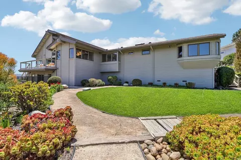 Exterior - 4955 Rancho Viejo Dr, Del Mar, CA 92014 photo 8 of 10