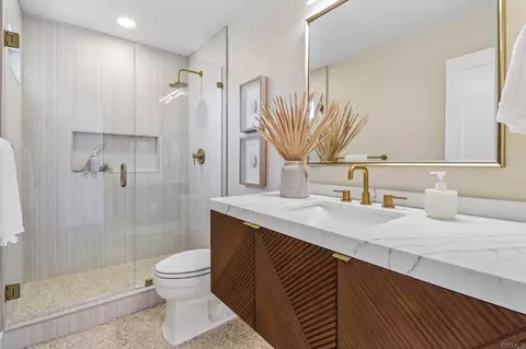 Bath - 4955 Rancho Viejo Dr, Del Mar, CA 92014 photo 1 of 4