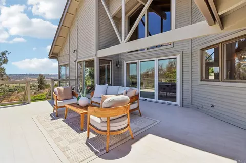 Exterior - 4955 Rancho Viejo Dr, Del Mar, CA 92014 photo 9 of 10
