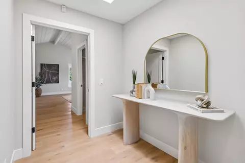 Entry Way - 4955 Rancho Viejo Dr, Del Mar, CA 92014 photo 2 of 4