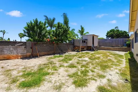 Exterior - 656 Parker St, Oceanside, CA 92057 photo 3 of 4