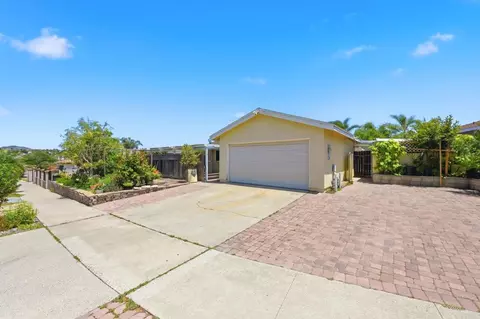 Exterior - 656 Parker St, Oceanside, CA 92057 photo 1 of 4