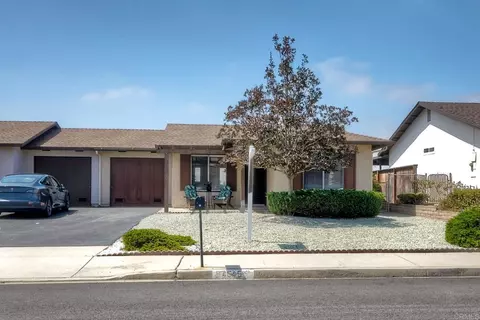 4545 Golden Ridge Dr, Oceanside, CA 92056