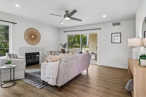 3502 Seahorn Cir, San Diego, CA 92130