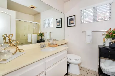 Bath - 1810 Olympus Loop Dr, Vista, CA 92081 photo 2 of 4