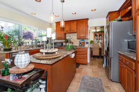 Kitchen - 1810 Olympus Loop Dr, Vista, CA 92081 photo 2 of 4