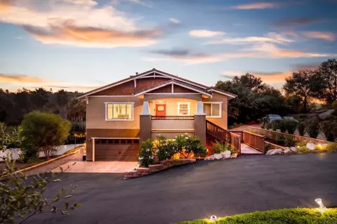 27636 Mountain Meadow Rd, Escondido, CA 92026