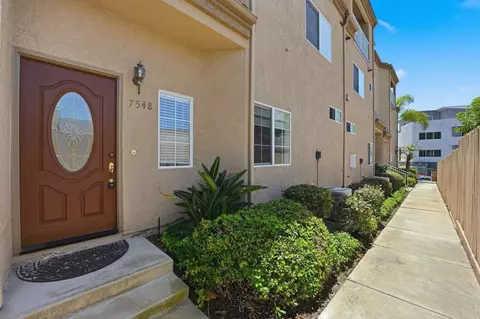 7548 Romeria St, Carlsbad, CA 92009