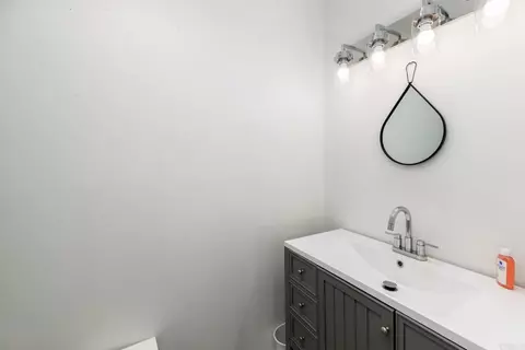 Bath - 3631 Brandywine St, Oceanside, CA 92057 photo 1 of 5