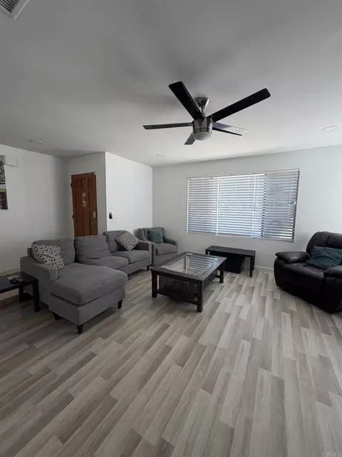 Living - 23601 Barrego Way, Ramona, CA 92065 photo 2 of 2