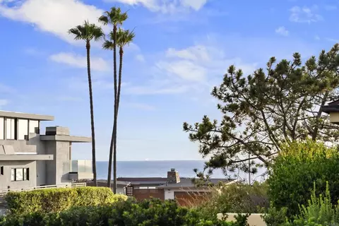 View/Area - 216 Ocean St, Solana Beach, CA 92075 photo 3 of 3