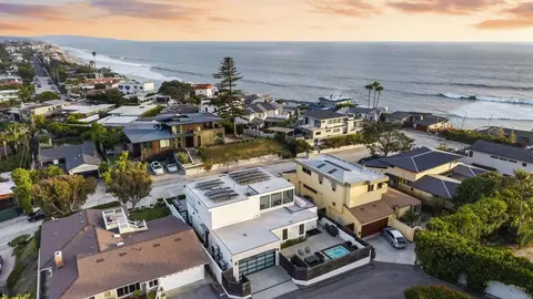 View/Area - 216 Ocean St, Solana Beach, CA 92075 photo 1 of 3