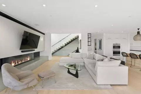 Living - 216 Ocean St, Solana Beach, CA 92075 photo 2 of 2