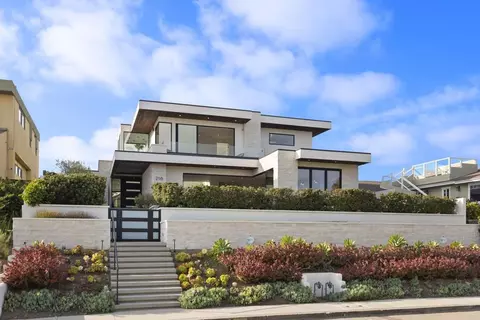 Exterior - 216 Ocean St, Solana Beach, CA 92075 photo 4 of 6