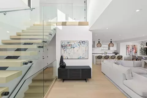 Entry Way - 216 Ocean St, Solana Beach, CA 92075 photo 1 of 1