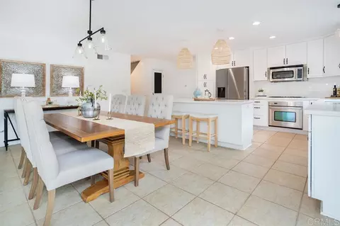 Dining - 209 Rodney, Encinitas, CA 92024 photo 1 of 2