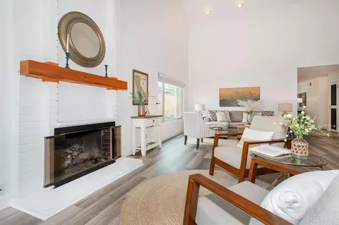 Living - 209 Rodney, Encinitas, CA 92024 photo 1 of 2