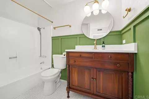 Bath - 1488 Gustavo St #E, El Cajon, CA 92019 photo 2 of 2