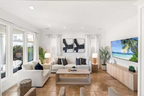Living - 208 S Pacific St, Oceanside, CA 92054 photo 6 of 9