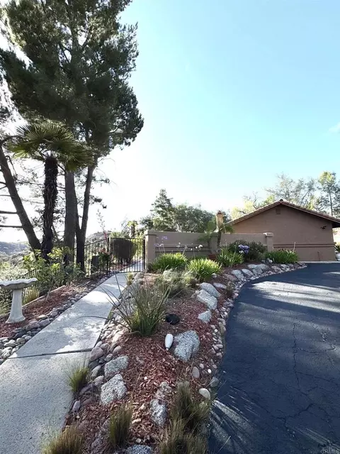 29036 Miller Rd, Valley Center, CA 92082