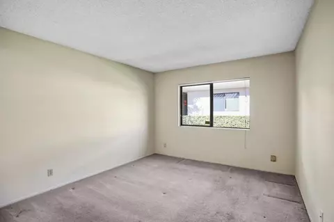 Bedroom - 975 Pebble Bch, Upland, CA 91784 photo 4 of 4