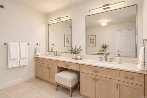 Bath - 975 Pebble Bch, Upland, CA 91784 photo 2 of 4