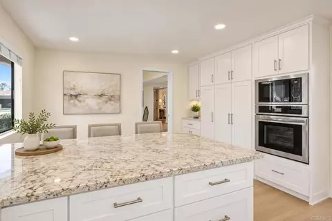 Kitchen - 975 Pebble Bch, Upland, CA 91784 photo 7 of 8