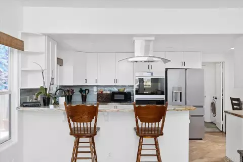 Kitchen - 878 Rivertree Dr, Oceanside, CA 92058 photo 2 of 3