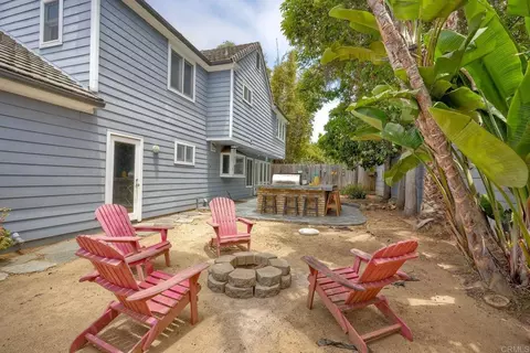 Exterior - 217 Sanford St, Encinitas, CA 92024 photo 5 of 9