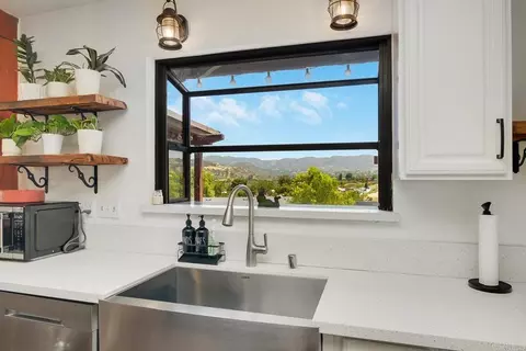 Kitchen - 2941 Pioneer Way, Jamul, CA 91935 photo 5 of 5