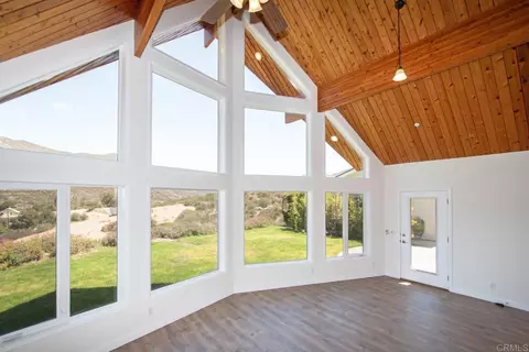 Living - 2670 Vista Del Rio, Fallbrook, CA 92028 photo 2 of 3